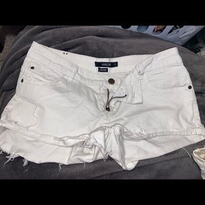 Harlow - Low Rise Jean Short